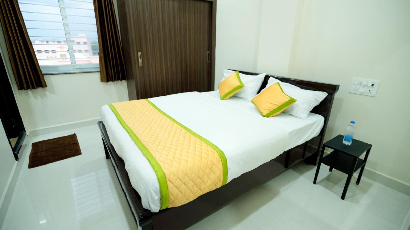 Apartamento Divya Comforts - 1Bhk Tirupati Exterior foto